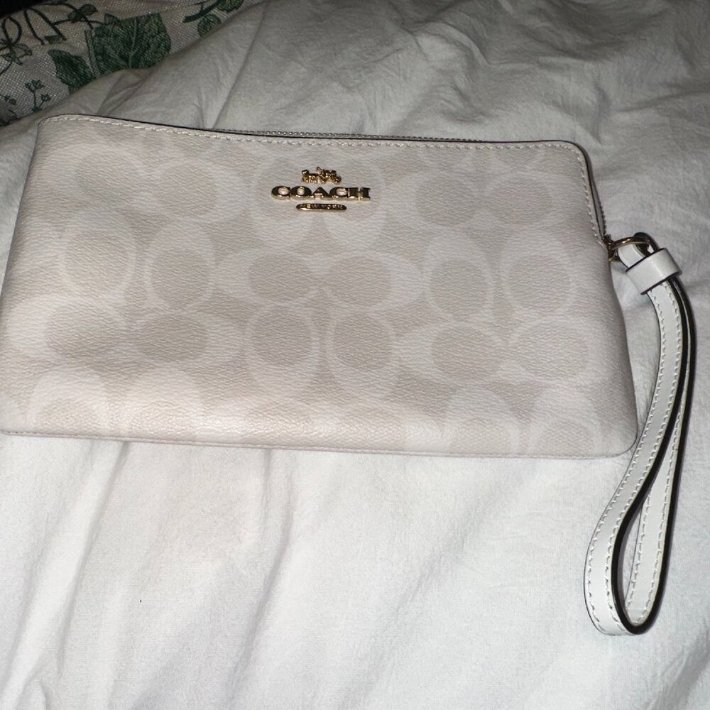 Coach Large Corner Zip Wristlet In Signature Canvas